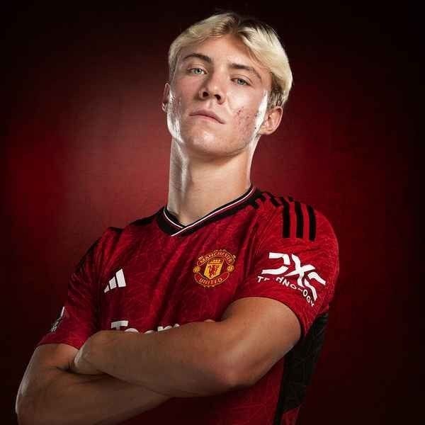 Rasmus Højlund targeted by Napoli in 2025 transfer window" Rasmus Højlund targeted by Napoli in 2025 transfer window"