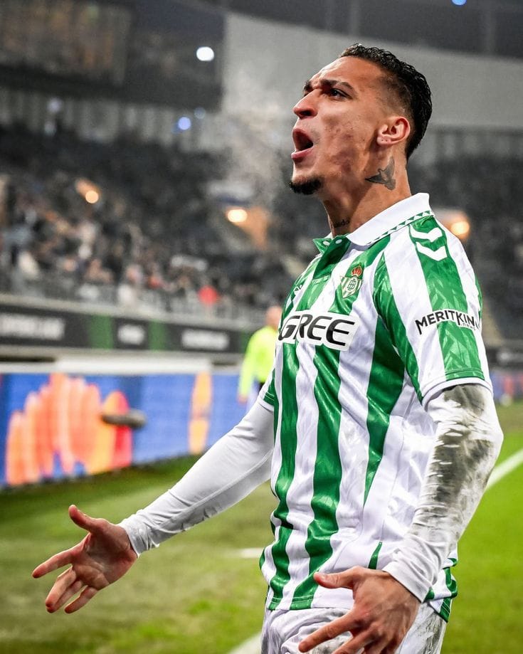 IXPxTukq Antony playing football - Real Betis transfer 2025 news