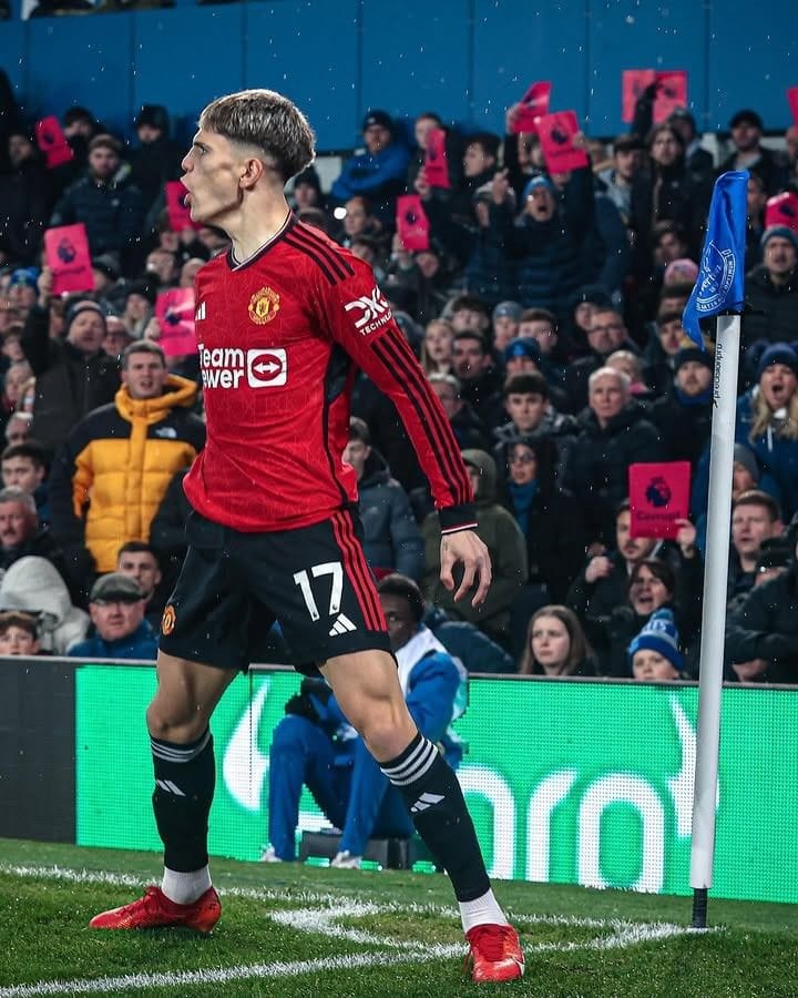 Chelsea Open Negotiations for Alejandro Garnacho