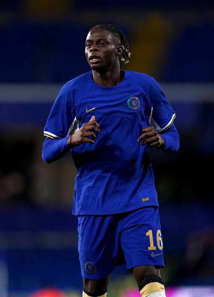 Burnely sign Chelsea Midfielder Lesley Ugochukwu